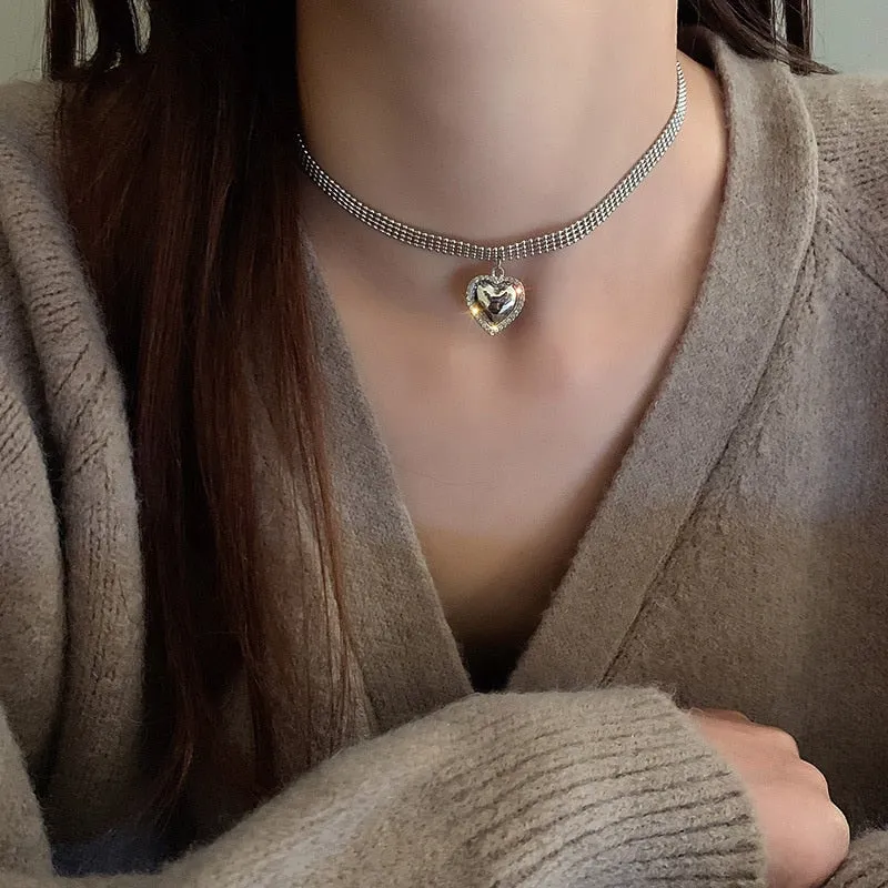 Korean Style Geometric Chokers Necklaces for Women Silver Color Heart Pendant Necklaces