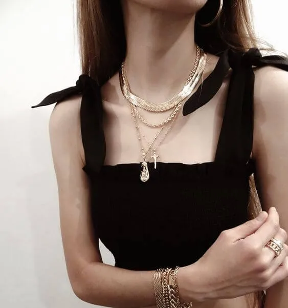 The Wide Herringbone Chain