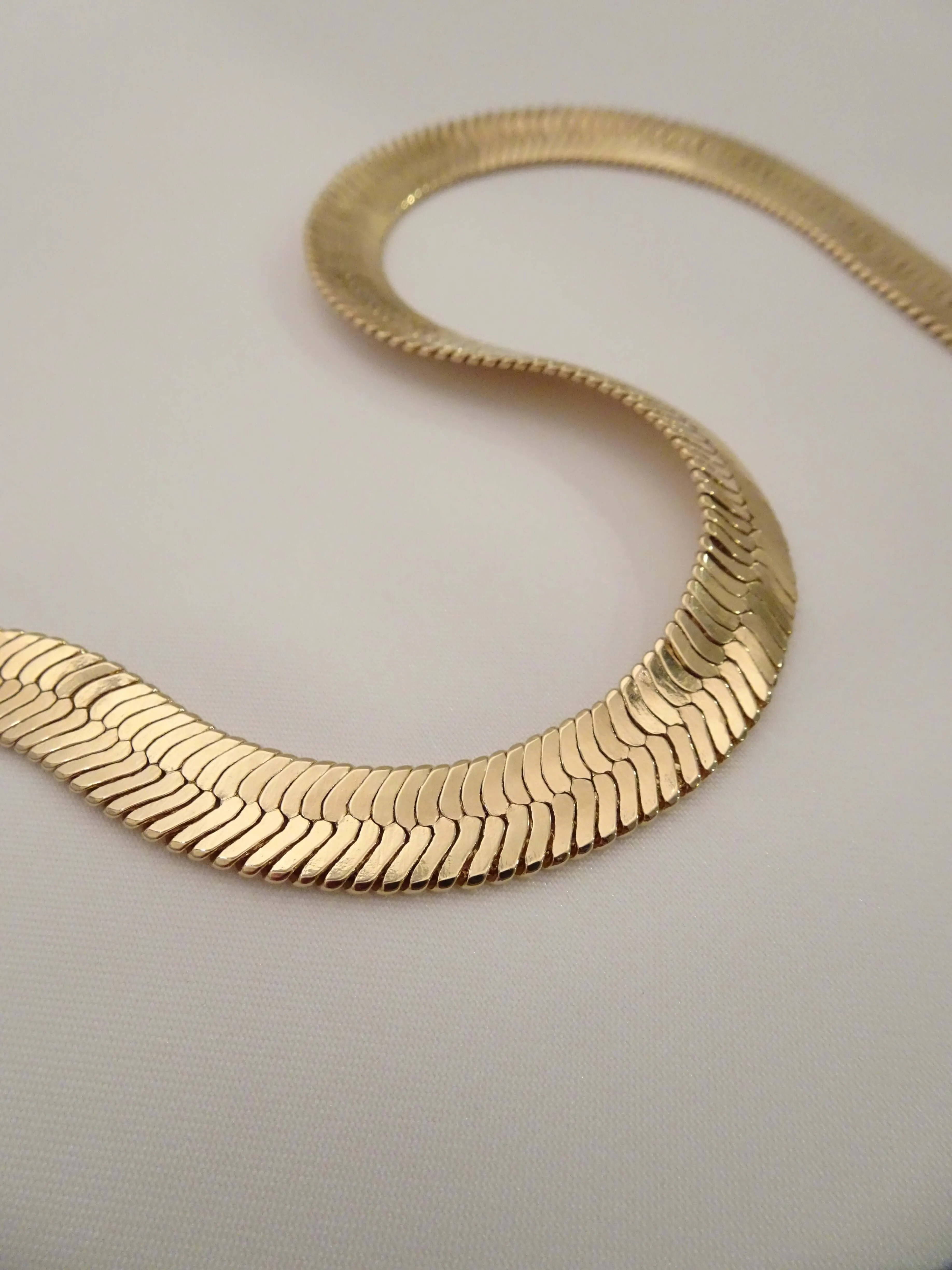 The Wide Herringbone Chain