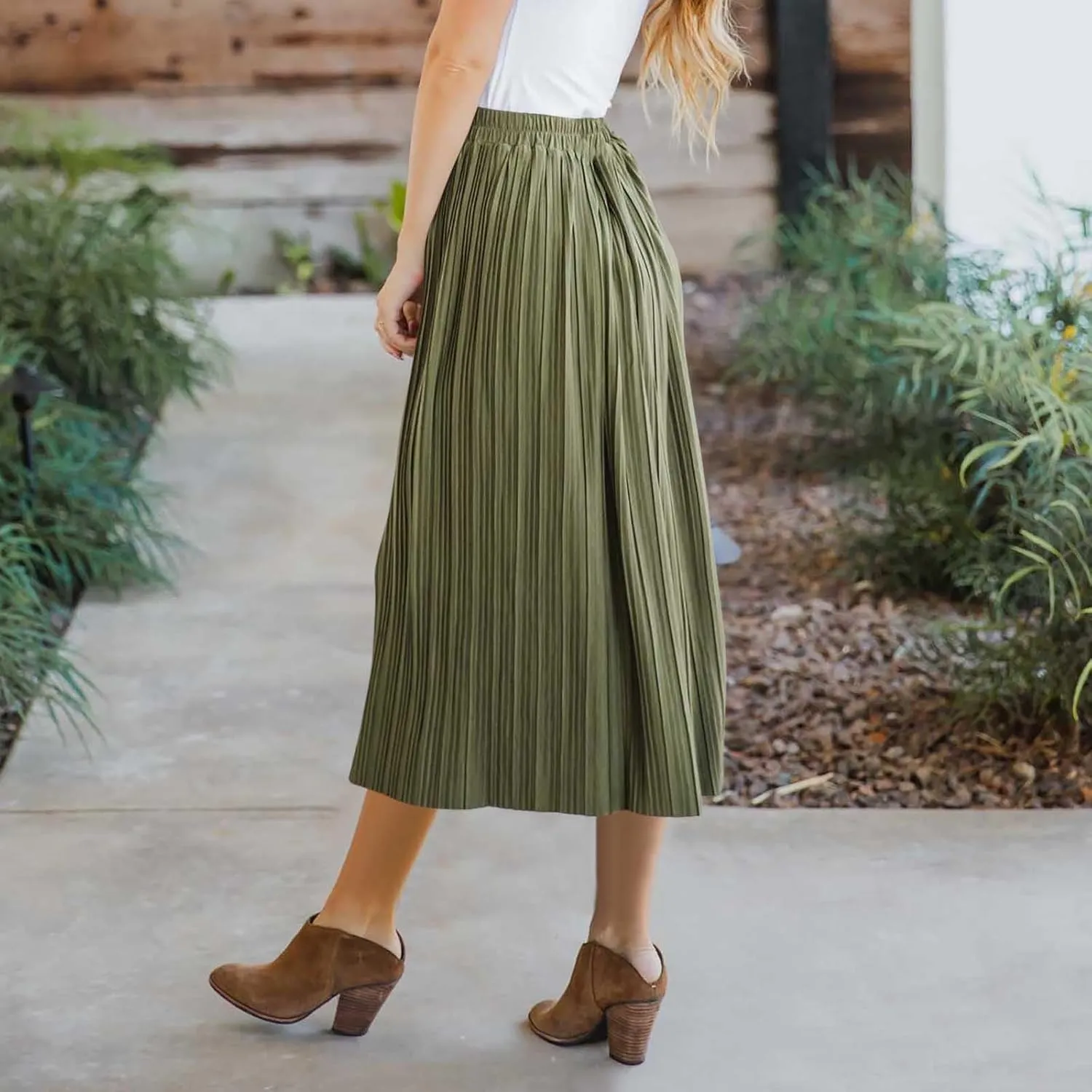 Women's Pleated Midi Skirt Flowy Summer Pleated High Waisted Casual Button Front Skirts with Pockets